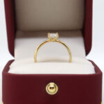 anillo de compromiso sutil princesa