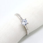 Anillo de compromiso oro blanco