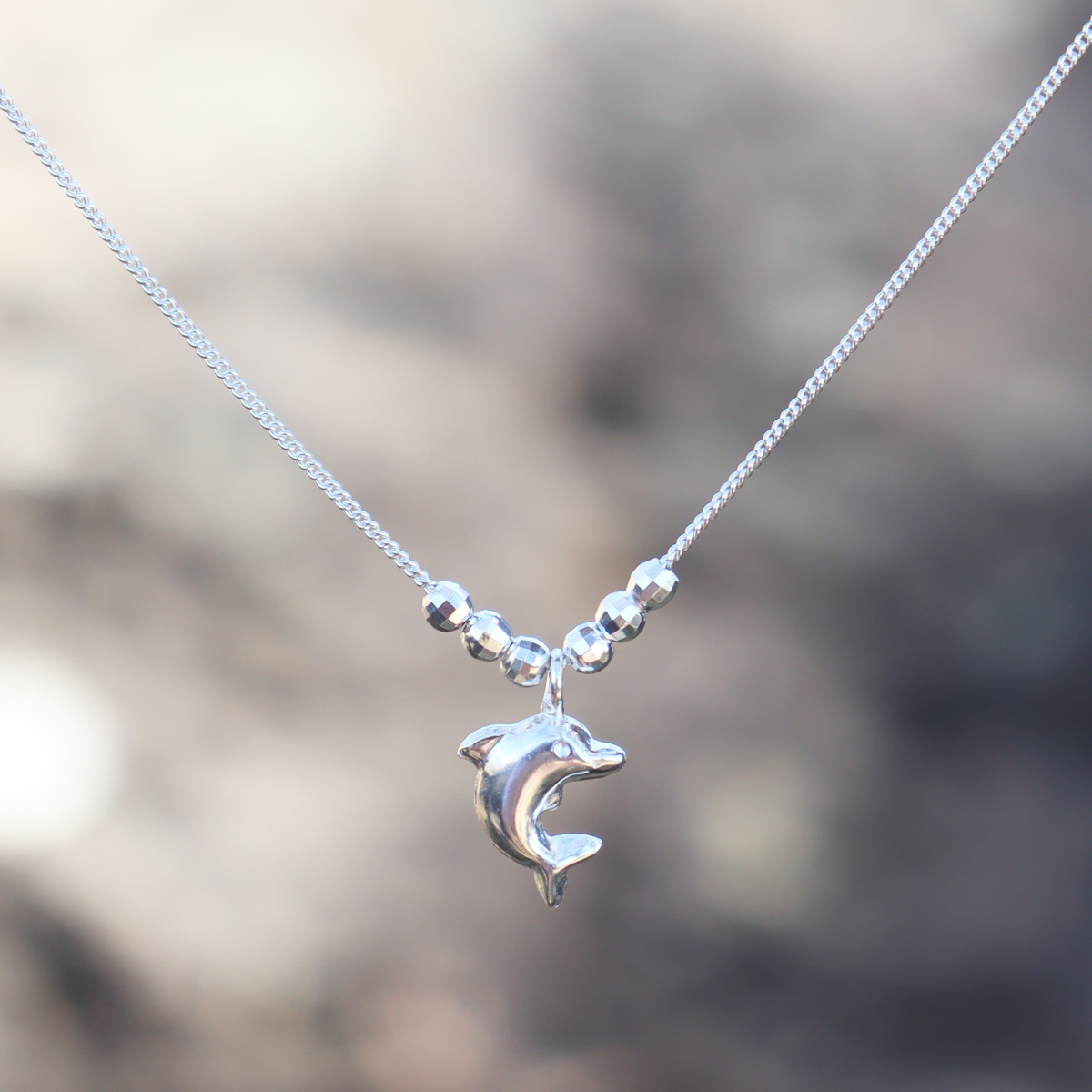 GARGANTILLA DELFIN 2